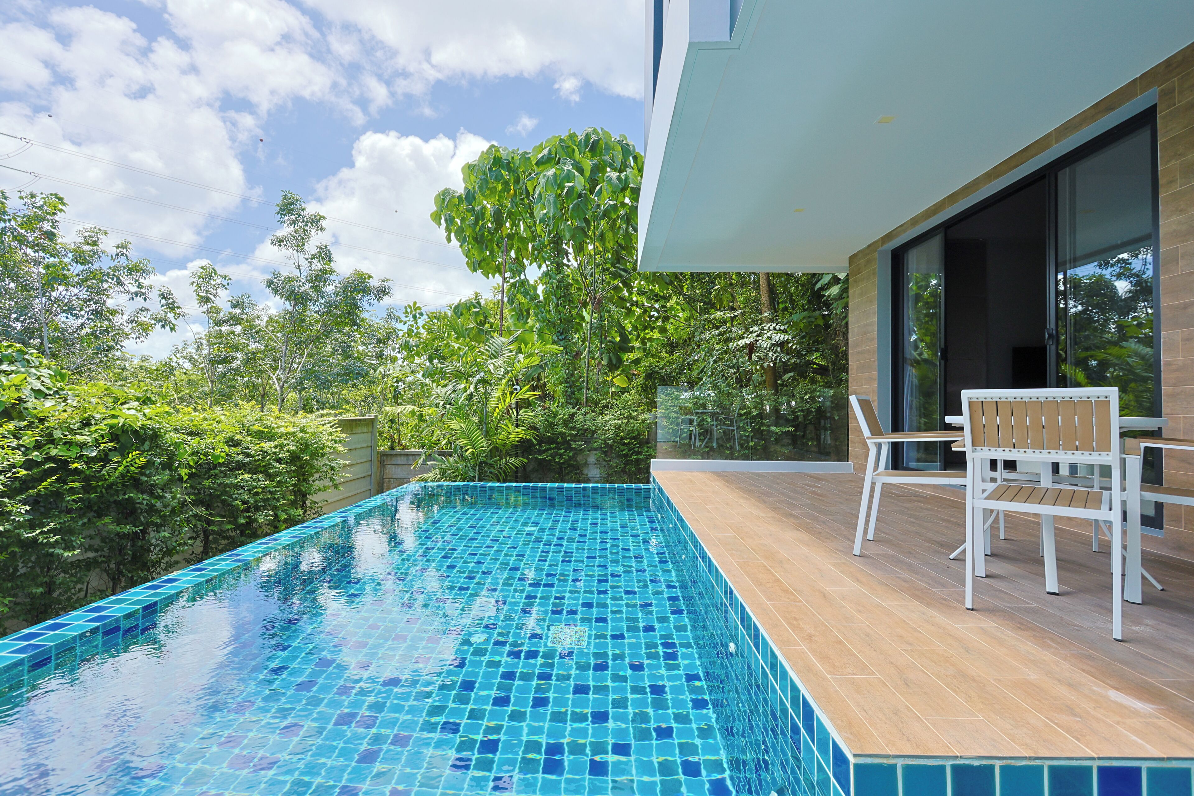 Private pool