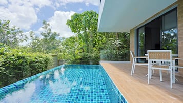 Private pool
