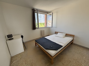 4 bedrooms - Apartment 'Beau T5 Avec Terrasse Et Vue Mer' with Balcony (Marseille)