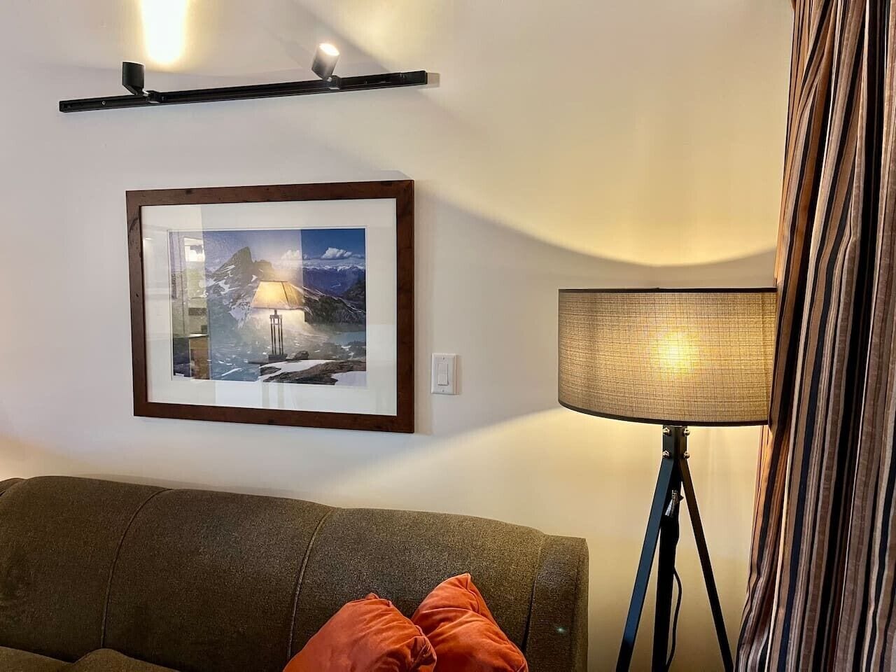 Fernseher, Kamin