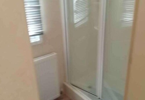 Caravan - Sleeps 4 - Parking