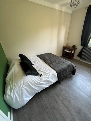 Classic-Doppelzimmer, Gartenblick | Kostenloses WLAN