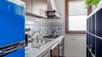 Duplex luxo, 3 quartos, vista para o mar | Cozinha privada | Geladeira, micro-ondas, fogão, cooktop