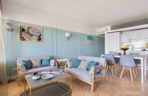 Deluxe Apartment, 2 Bedrooms, Sea View | Living area - Mondello Bay - Addaura Apartments (Palermo)