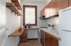 Appartement Duplex Deluxe, 3 chambres, vue mer | Cuisine privée | Réfrigérateur, micro-ondes, four, plaque de cuisson