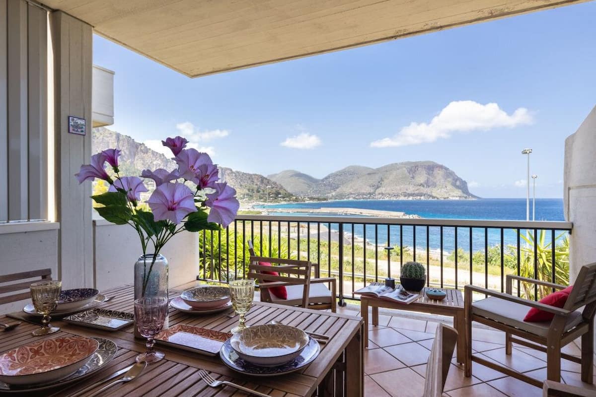 Deluxe Apartment, 2 Bedrooms, Sea View | Terrace/patio
