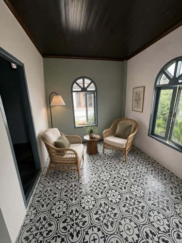 Charming 2-bedroom house with AC in Luang Prabang