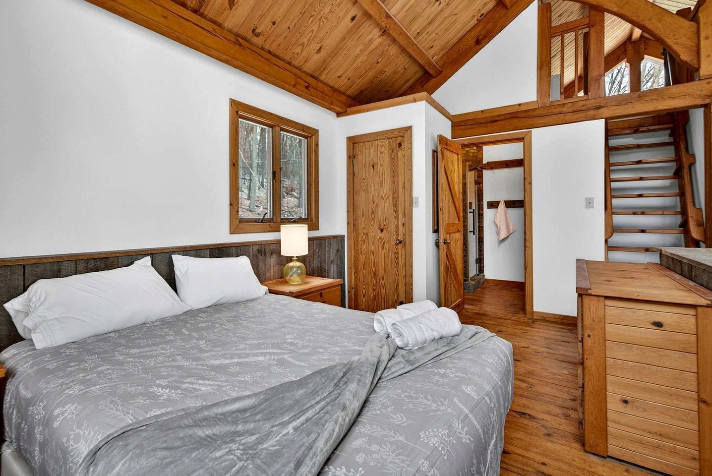 3 bedrooms, iron/ironing board, WiFi