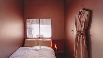 In-room safe, free WiFi