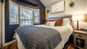 1 bedroom, iron/ironing board, travel cot, WiFi - Quaint Tiny House in Woodland Park, Colorado near Garden of the Gods (Woodland Park)