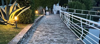 Lakefront Escape | Private Terrace & Lake Access