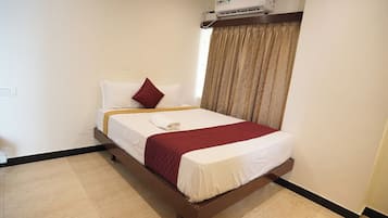Deluxe Double Room, City View | In-room safe, desk, laptop workspace, free WiFi