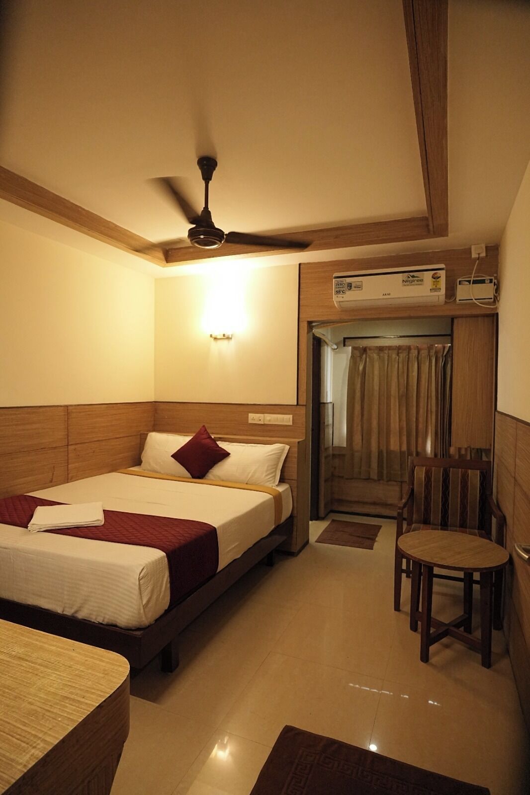In-room safe, desk, laptop workspace, free WiFi