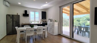 FRANK'S COTTAGE - COUNTRY HOUSE: ENTIRE VILLA FOR EXCLUSIVE USE 
