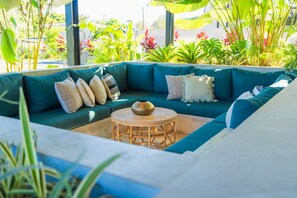 5 bedrooms - New Private 5BR Luxury Volcano Villa With Waterslide Breakfast - Xanadu Villa (La Fortuna)