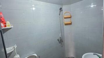 Towels, toilet paper