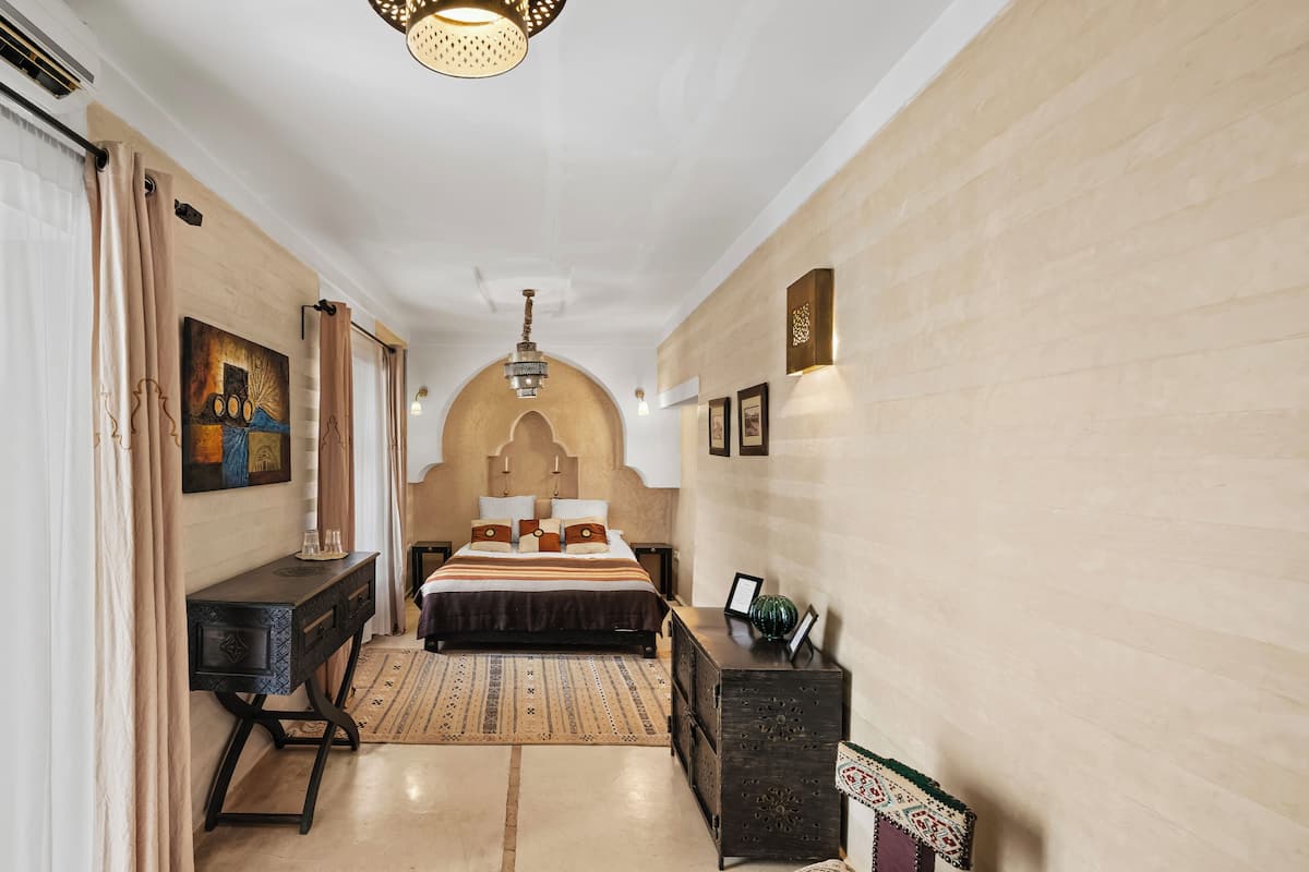Superior Double Room | Premium bedding, down comforters, pillowtop beds, WiFi (free)