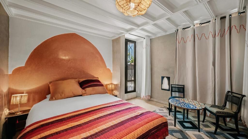 chambre Triple Roof top | Premium bedding, down comforters, pillowtop beds, WiFi (free)