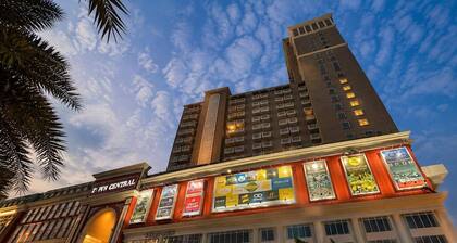 Cozy 1-bedroom studio apartment with balcony in adorable Greater Noida.