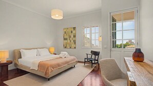 Room - Holiday Home 'Villa da Pena' with Jacuzzi and Air Conditioning (Funchal)