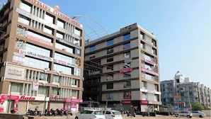 Exterior - Hotel Kalash (Ahmedabad)