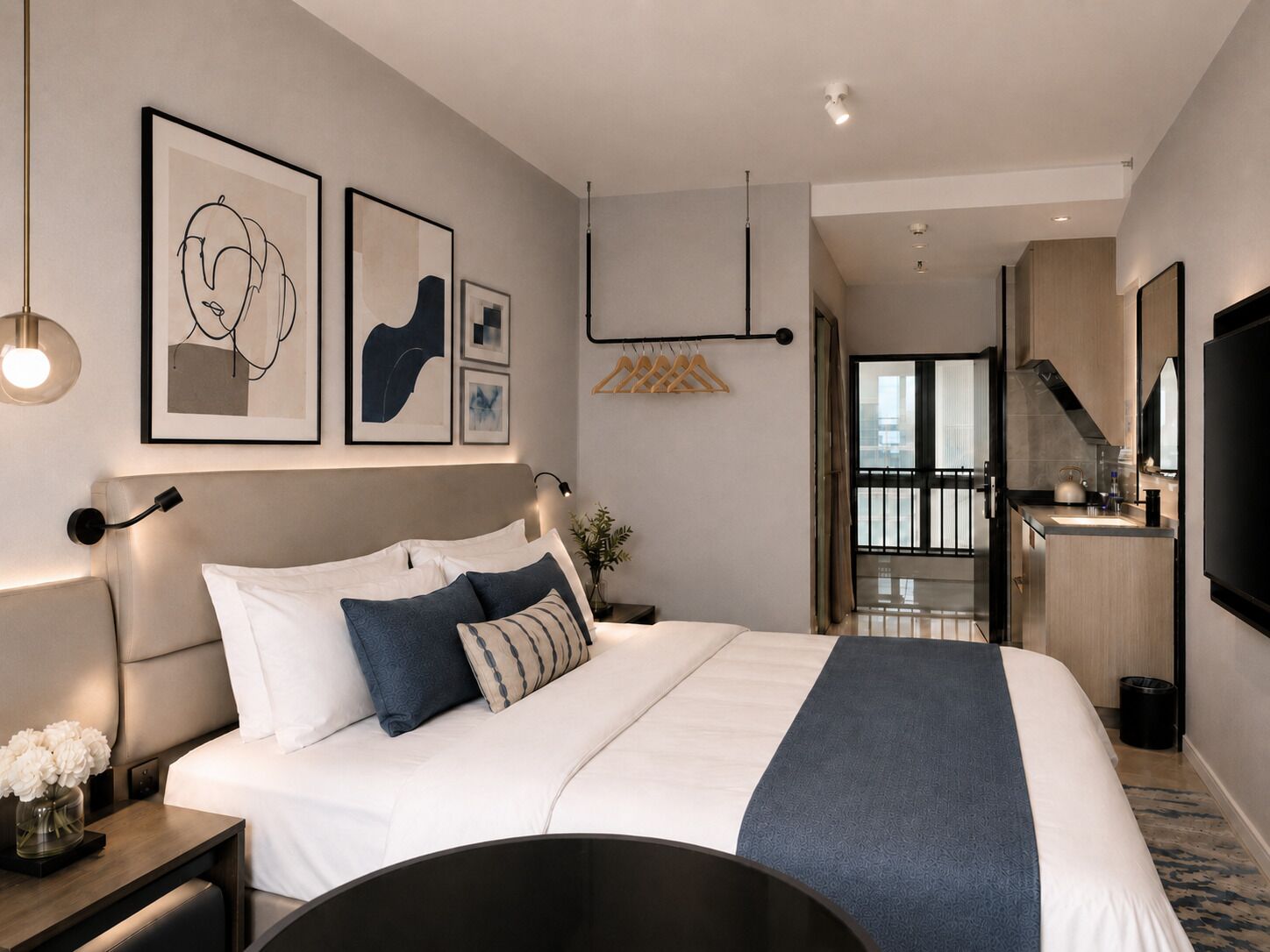 Habitación Business doble, vistas a la ciudad | Ropa de cama de alta calidad, edredones de plumas, escritorio