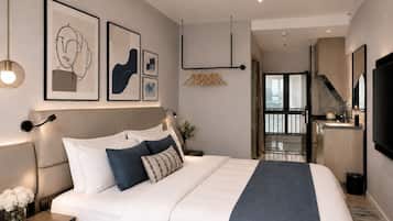 Habitación Business doble, vistas a la ciudad | Ropa de cama de alta calidad, edredones de plumas, escritorio