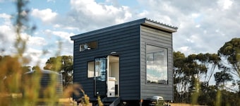 Lovely Tiny House with Barbecue in Maiden Gully, Victoria