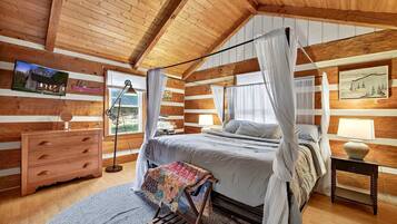 2 bedrooms, iron/ironing board, WiFi