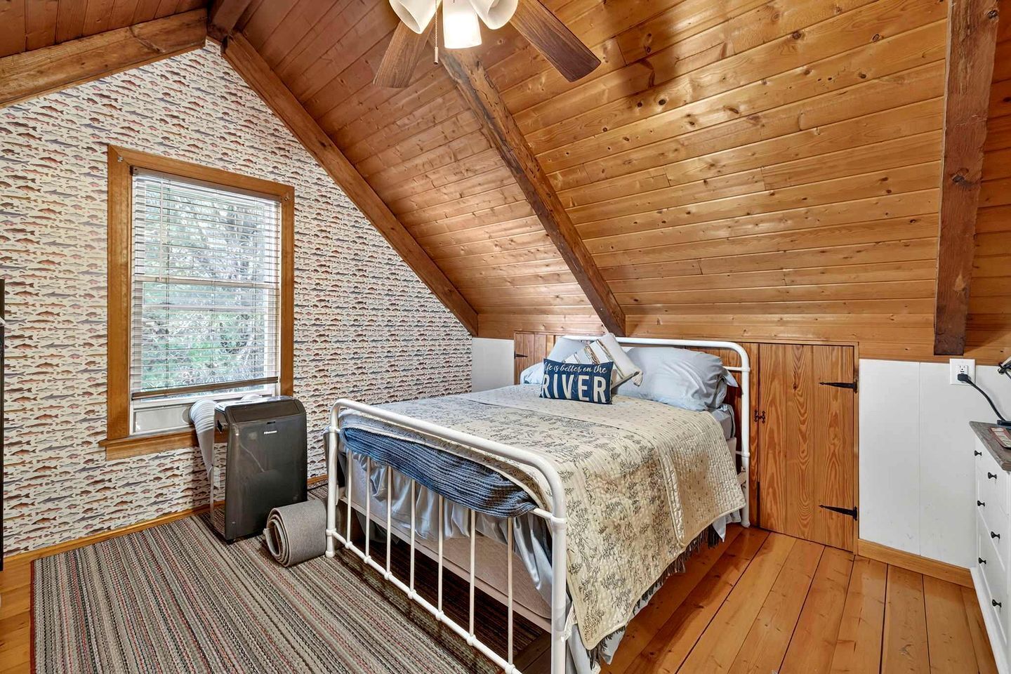 2 Schlafzimmer, Bügeleisen/Bügelbrett, WLAN