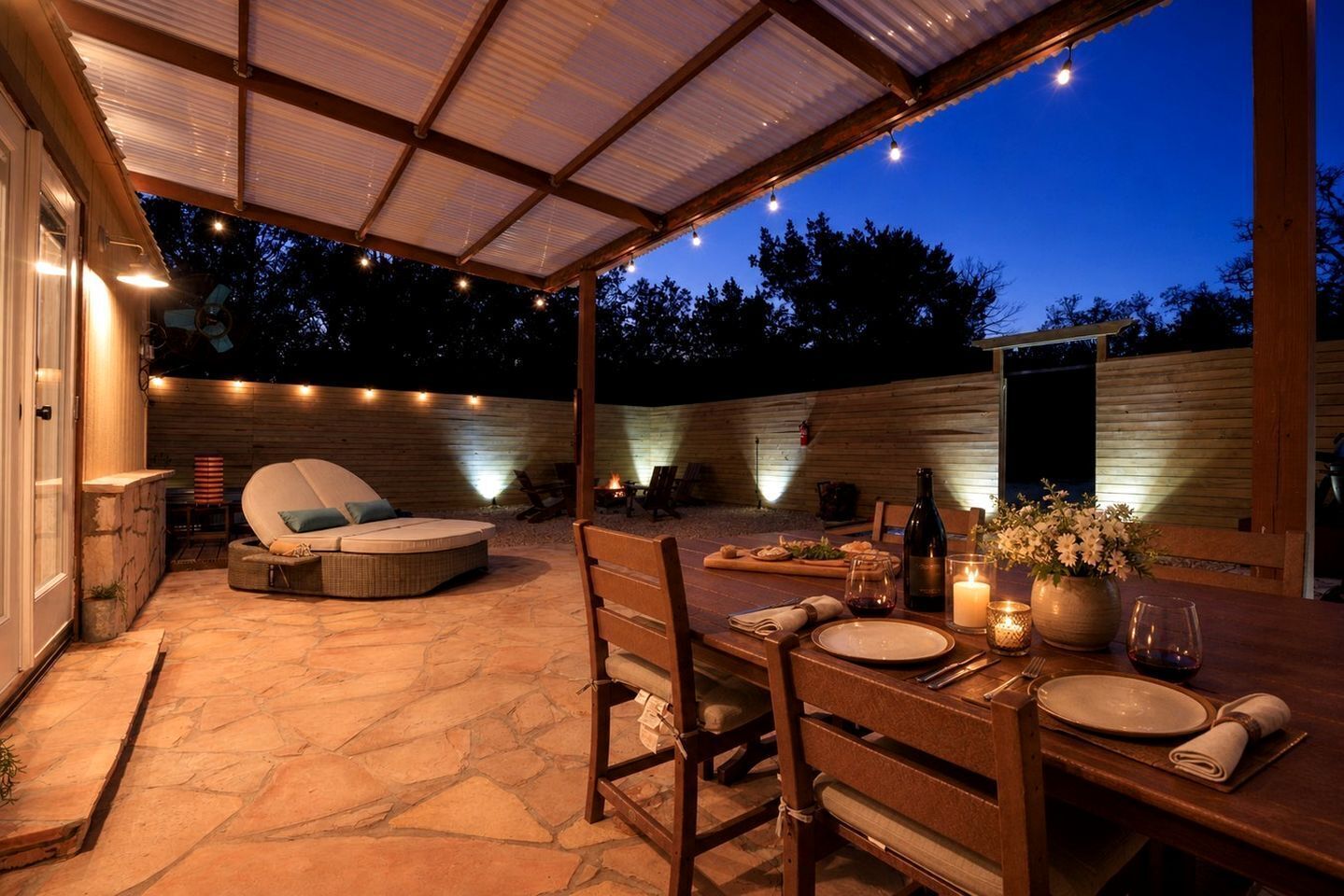 Outdoor dining