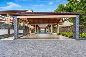 Quầy tiếp tân