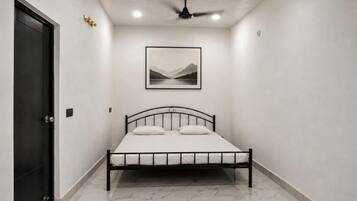 Basic Double Room | Free WiFi