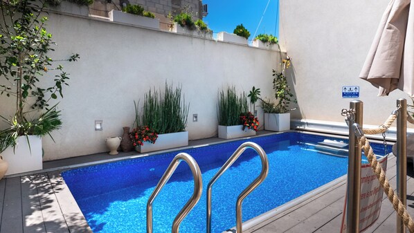 Pool - Luxury Penthouse w/ Pool, Parking & Mamad (Tel Aviv-Yafo)