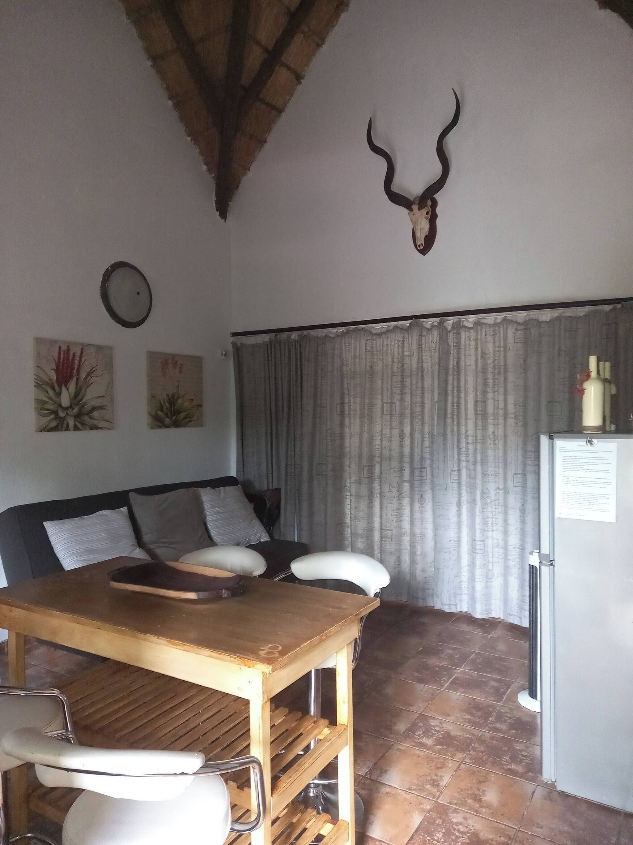 Ferienhaus, 2 Schlafzimmer, eigener Pool | Wohnzimmer