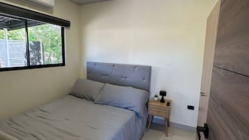 Hus, 1 soverom, hageutsikt | 1 soverom