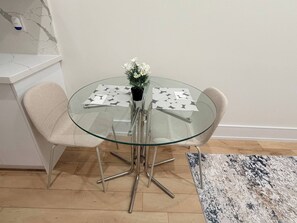 House, 2 Bedrooms | Dining