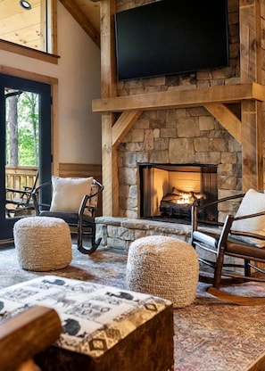 Interior - Luxury Mountain Cabin with Hot Tub, Sauna & Game Room Near Ellijay in Georgia (Ellijay)