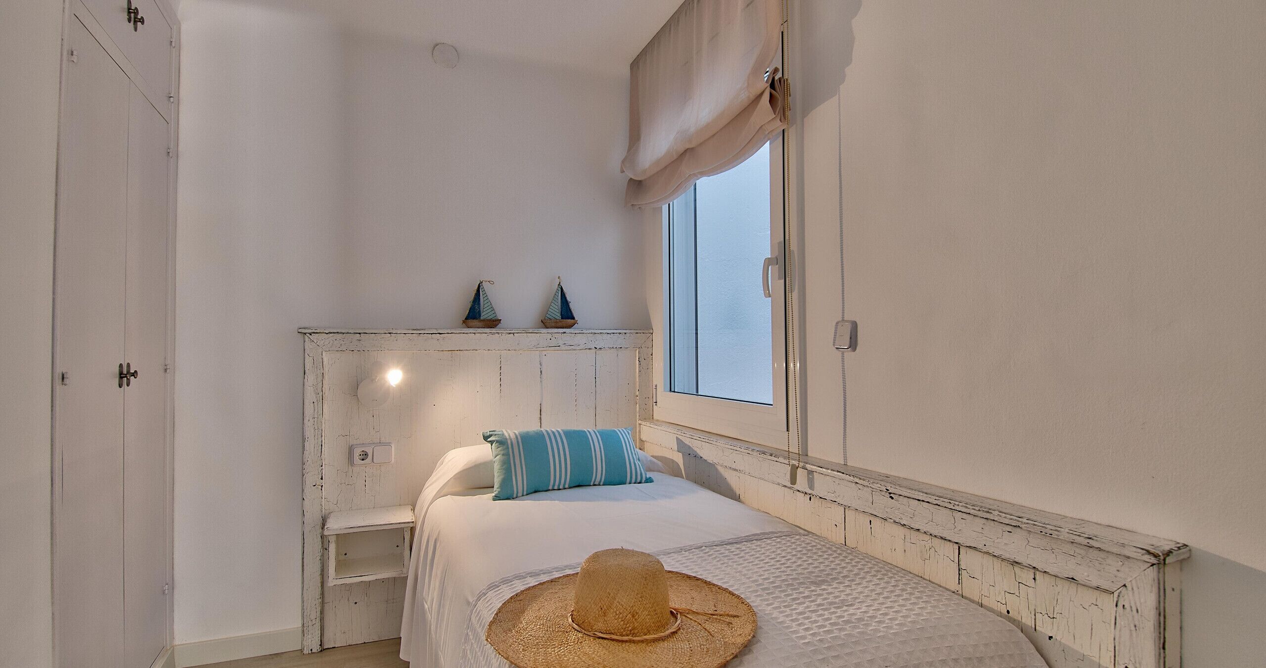 4 habitaciones, tabla de planchar con plancha y wifi gratis 