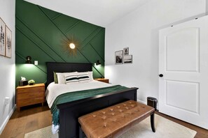 WiFi, bed sheets - Rustic-Modern Cabin Escape with Hot Tub & Sauna in Great Cacapon, West Virginia (Great Cacapon)