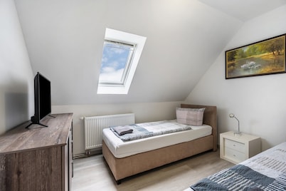 Apartment at Hotel 'Feniks' with Mountain View and Wi-Fi