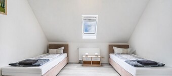 Apartment at Hotel 'Feniks' with Mountain View and Wi-Fi