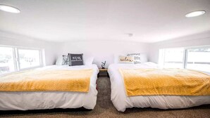1 Schlafzimmer, Bügeleisen/B ügelbrett, Reisekinderbett, WLAN