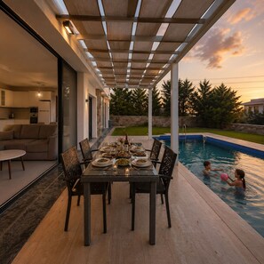 Unclassified image, 3 of 29, button - Villa with private pool in Bodrum. 10 mn to Yalıkavak Marina, 5 mn to Gümüşlük. (Bodrum)