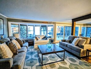 Unclassified image, 4 of 53, button - Stunning Oceanfront Ranch Cottage with Private Beach & Fire Pit Near Acadia National Park, Gouldsboro Maine (Gouldsboro)