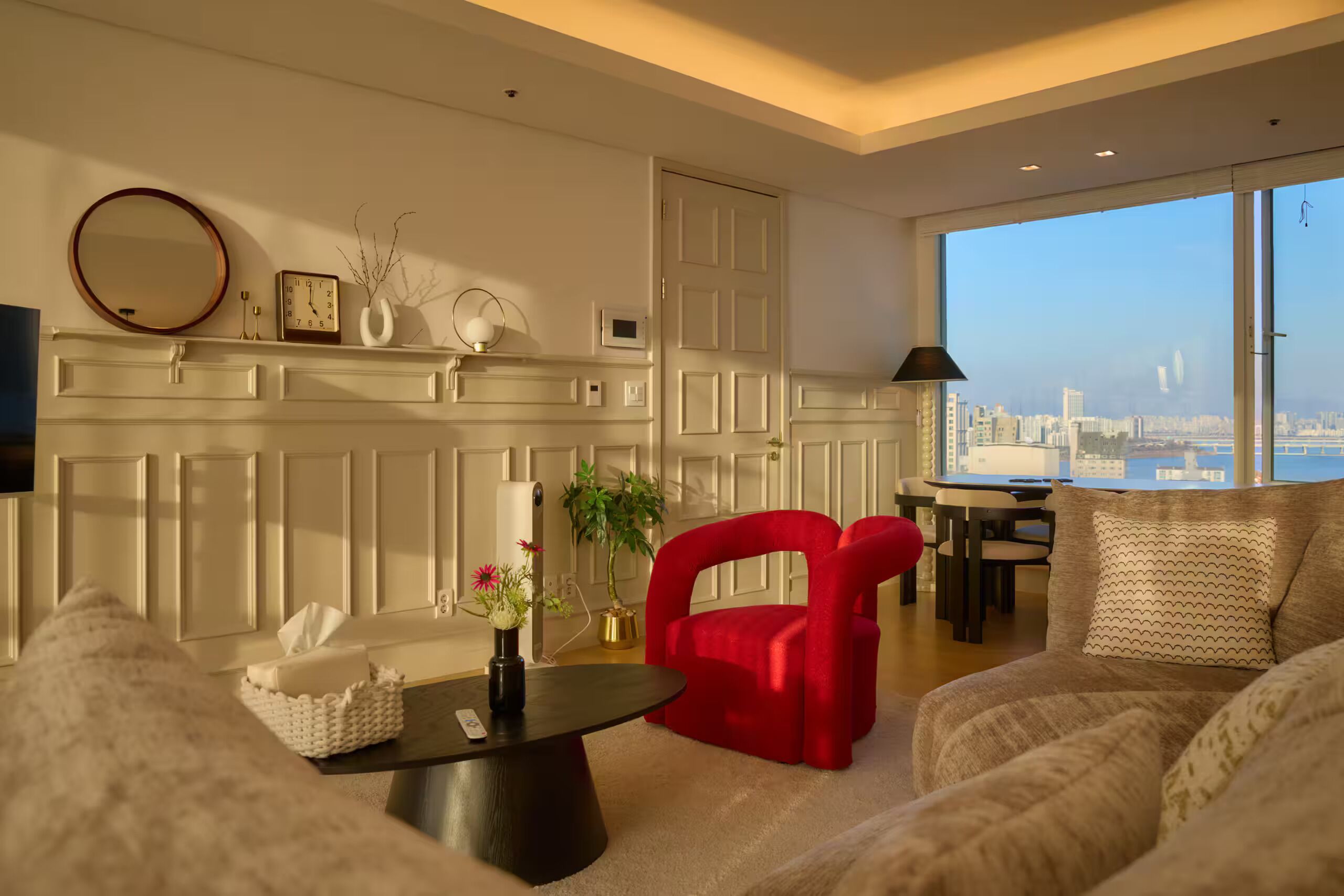 COEX Skyline Penthouse | 10 Guests | 4BR | 거실 공간