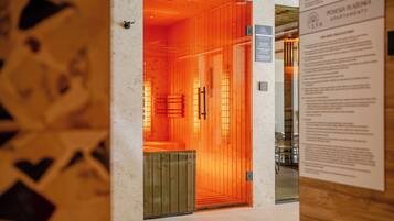 Hot tub, steam room, massages