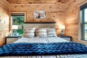 Room - Modern Cabin Retreat with Hot Tub & Game Loft in Pigeon Force, Tennessee (Pigeon Forge)