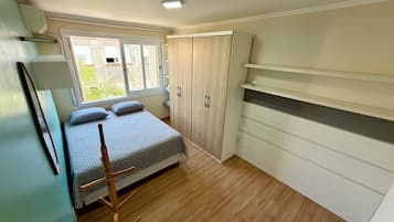 2 dormitorios, tabla de planchar con plancha, wifi y ropa de cama
