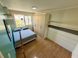 Iron/ironing board, WiFi, bed sheets - Apartment next to Praia de Bellas Shopping Mall, Nova Orla and near Beira Rio Stadium. (Porto Alegre)